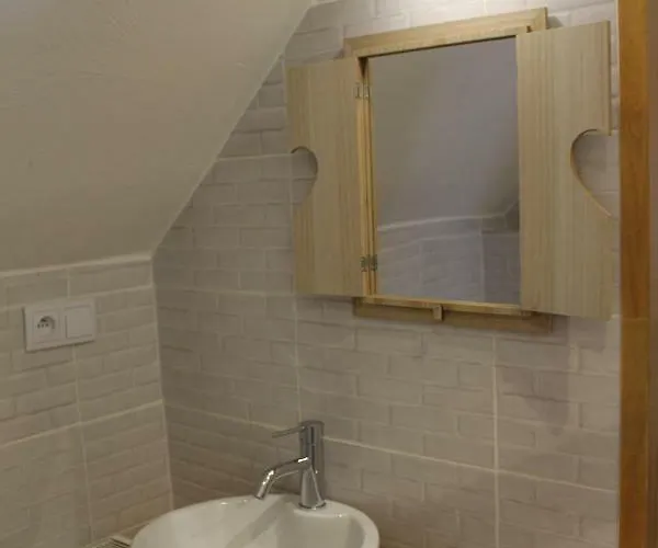 منزل للإقامة Kwaterka Familijna شكلارسكا بوريبا